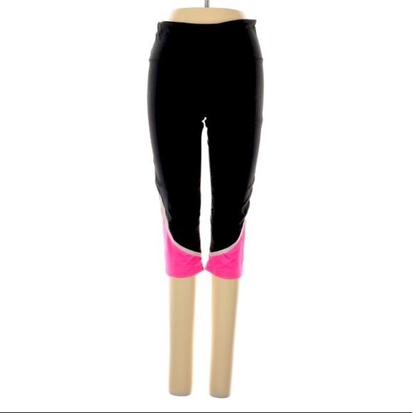Victoria's Secret Pants - Victoria Secret X Sport crop compression legging medium hot pink black